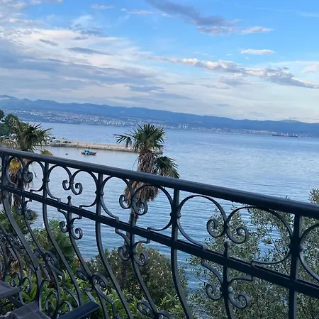 Sea Whisper Apartment Lovran